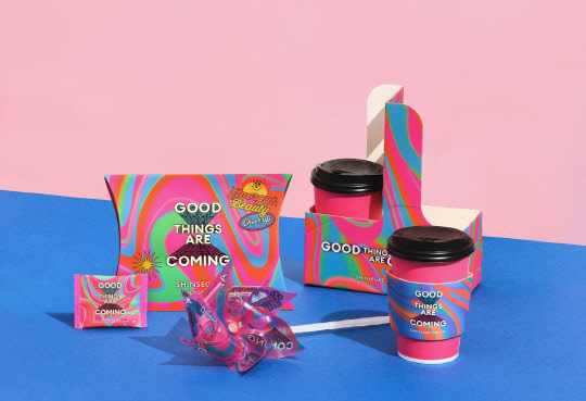 신세계 봄 캠페인 제작물. <신세계백화점 제공>